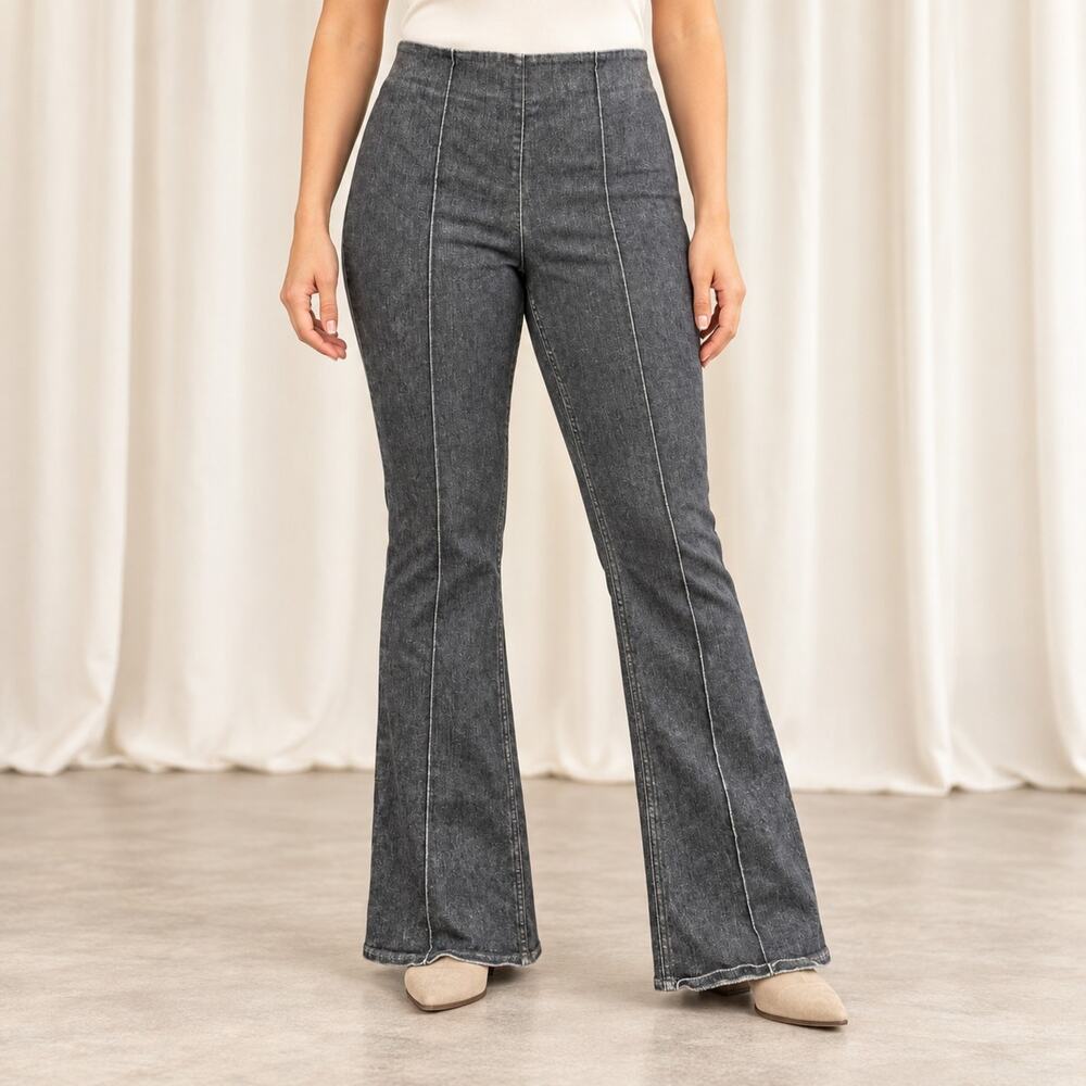 SPANX Jeans XL Blue Flare Pull On Stretch Denim High Rise Front Seam 29"